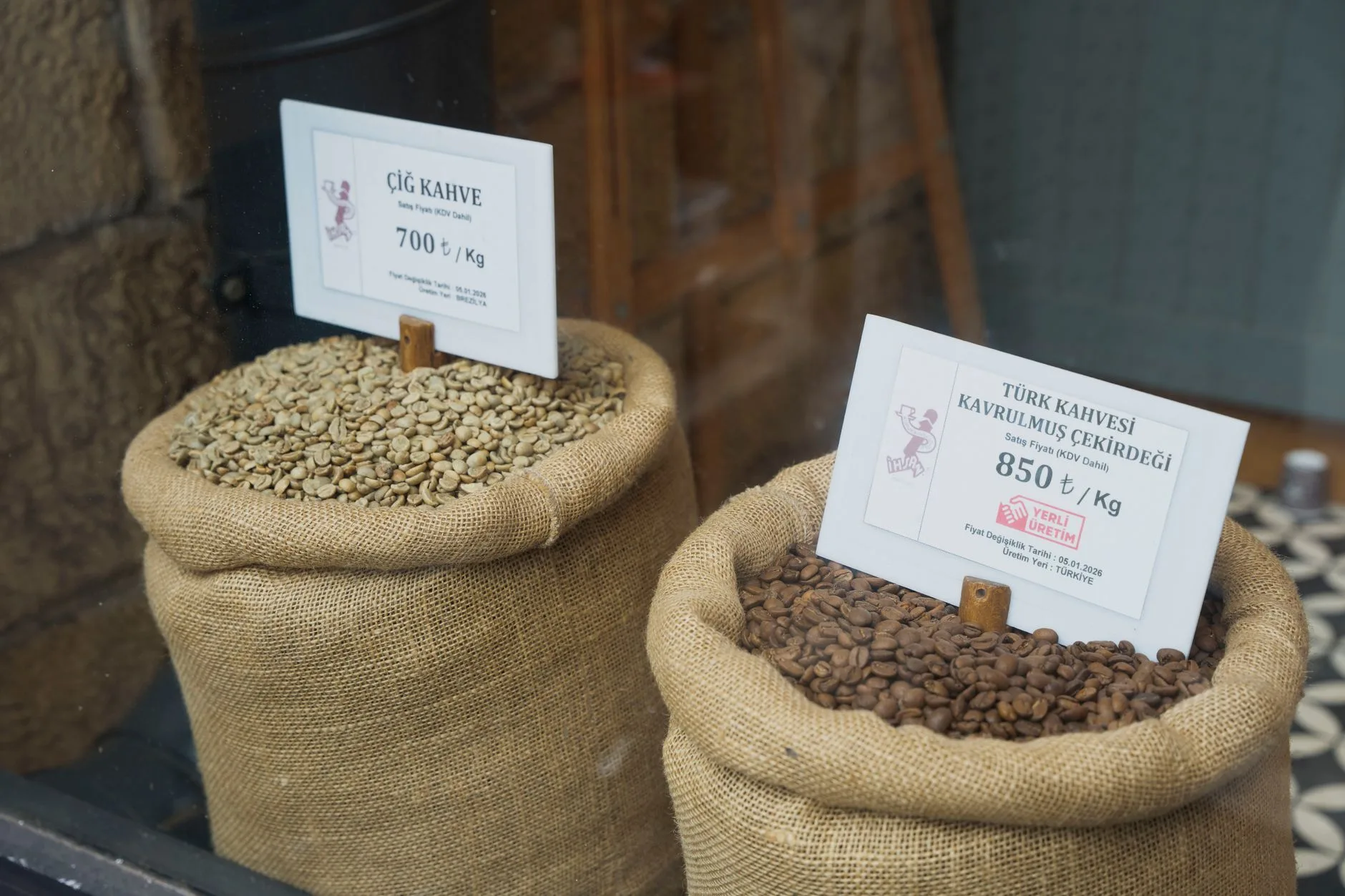 Photo by Betül Üstün on Pexels | Harga Kopi Arabika Per Kilo illustration