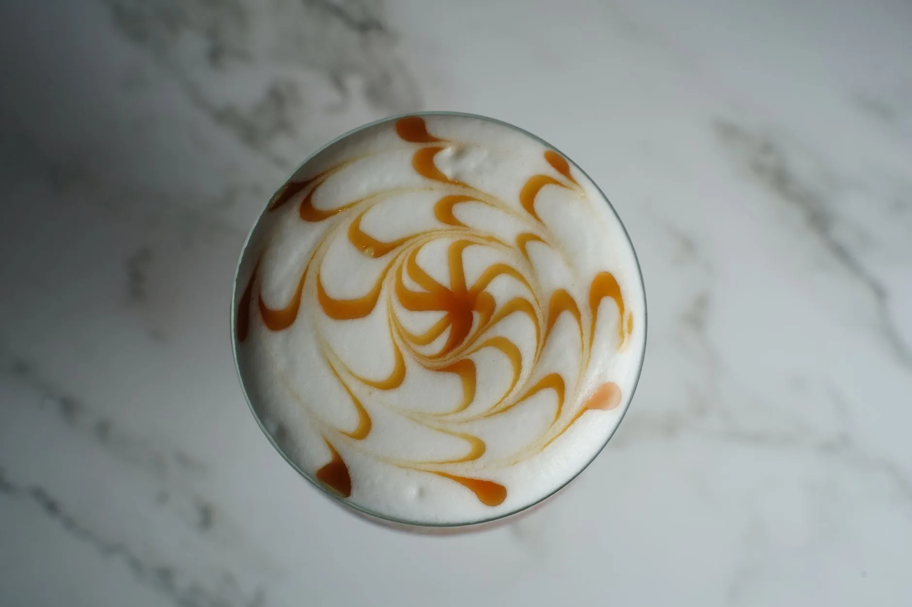 Photo by Kai Chieh Chan on Pexels | Resep Caramel Macchiato illustration